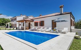 Villa Ana